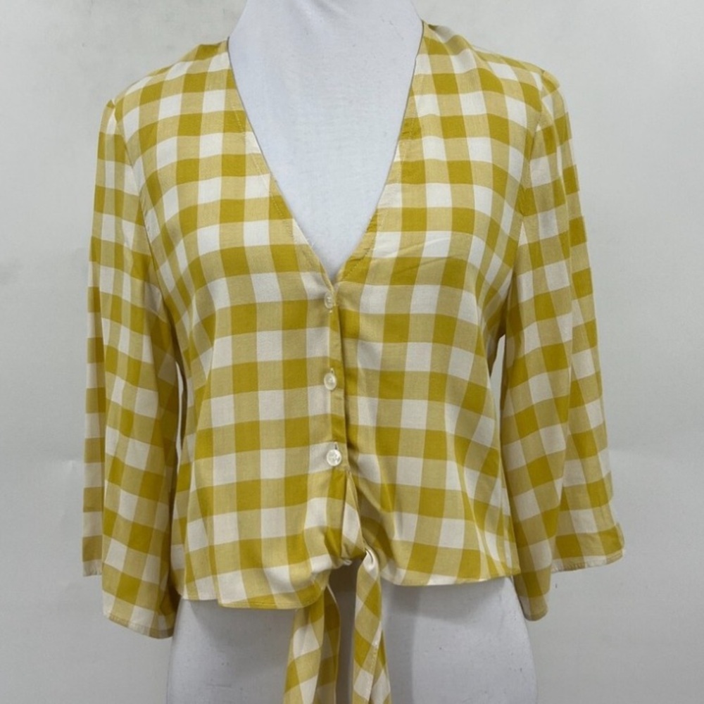 BCBGeneration Yellow and White Tie Front Crop Blouse